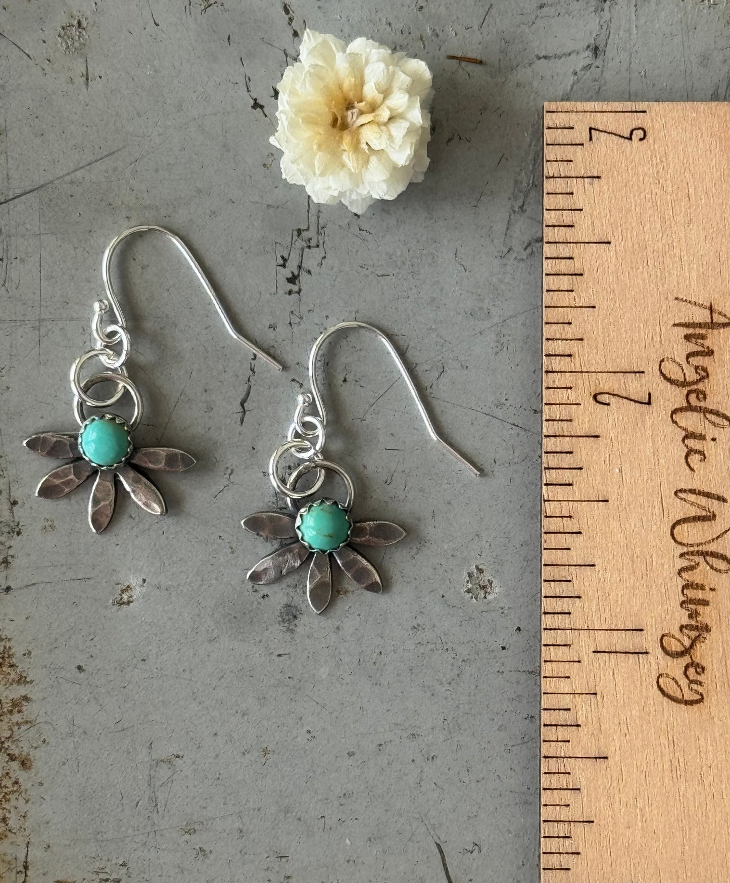 Kingman Turquoise flower earrings