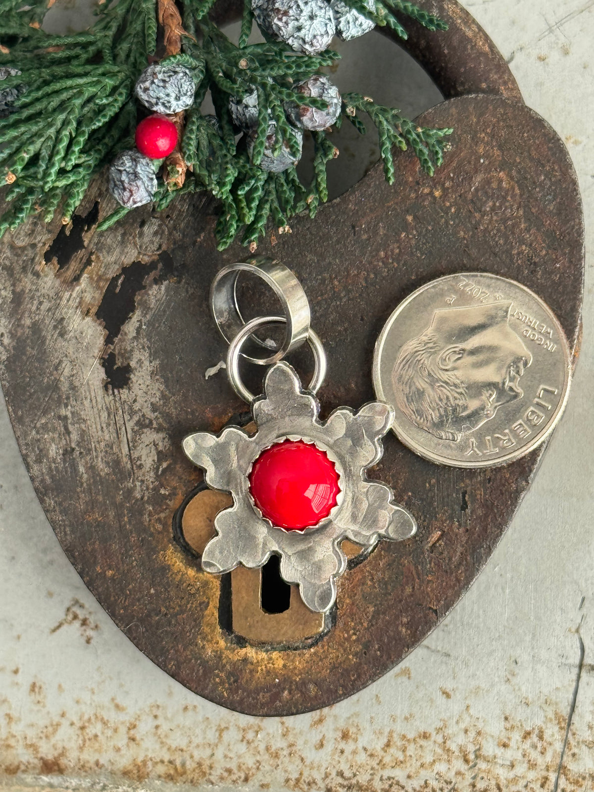 Rosarita sterling snowflake pendant