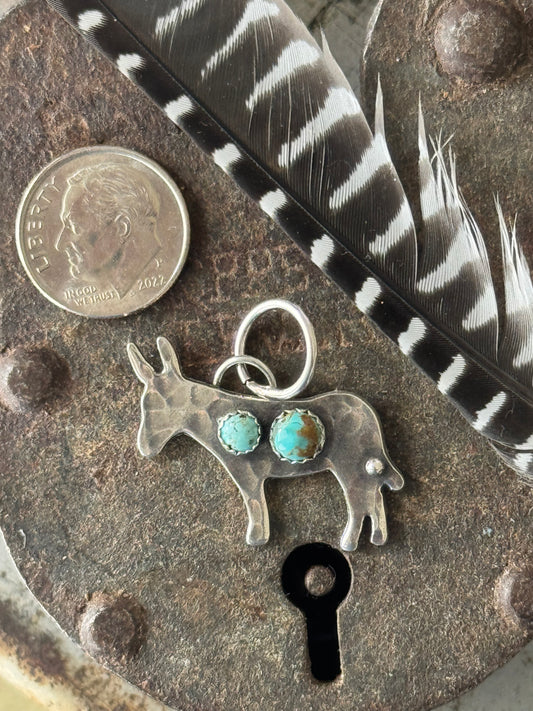 Donkey sterling pendant with Kingman Turquoise