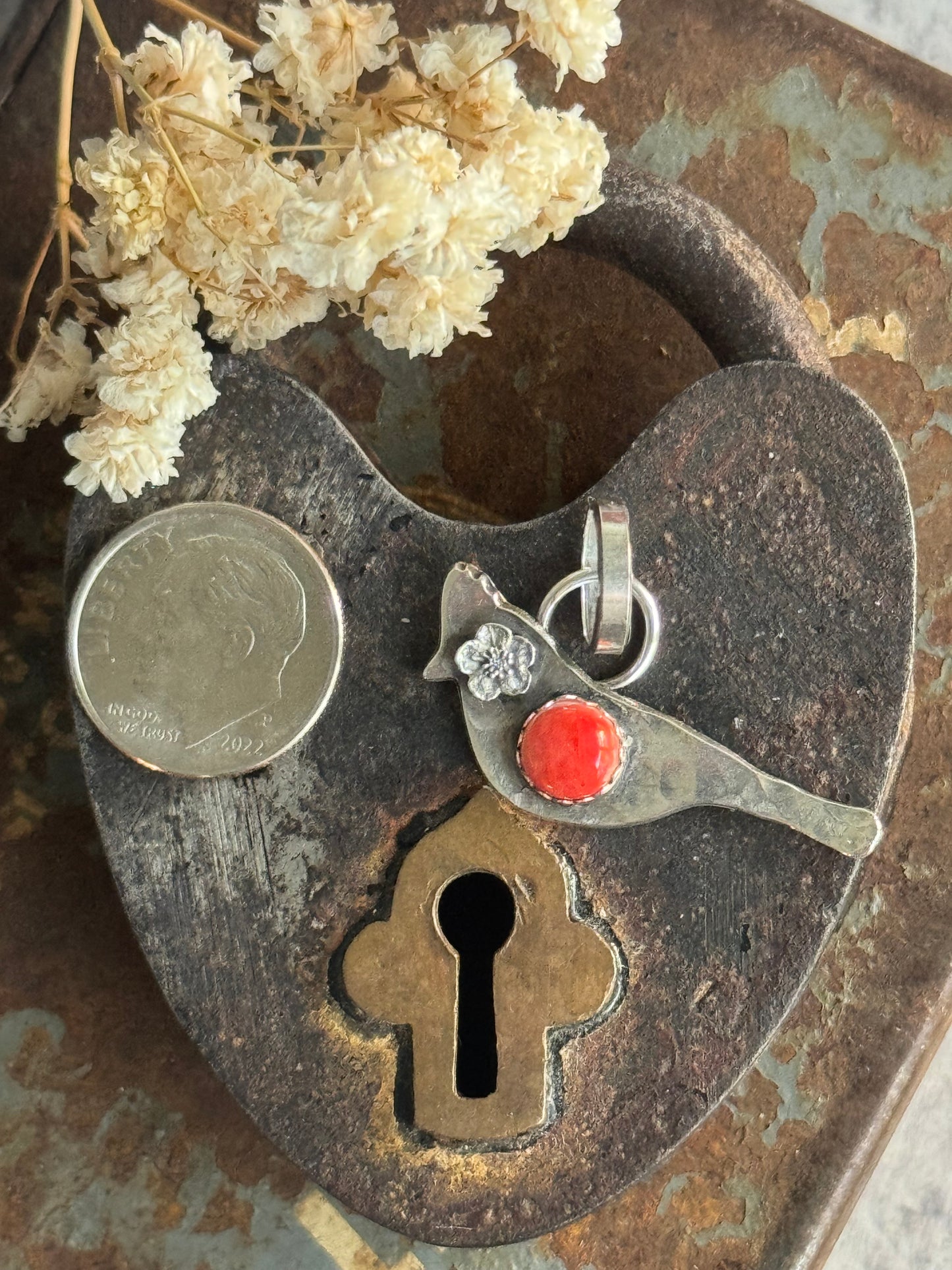 Cardinal sterling pendant with Red Spiny Oyster