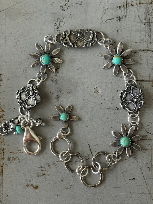 Kingman Turquoise sterling floral bracelet
